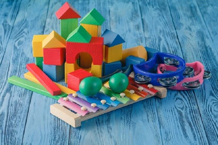 Đồ chơi montessori: Nhạc cụ bằng gỗ