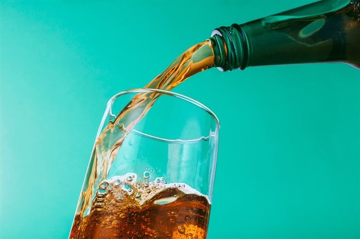 Soda không cung cấp dinh dưỡng gì cả. (Nguồn: Unsplash, tác giả: Mohamad Babayan)