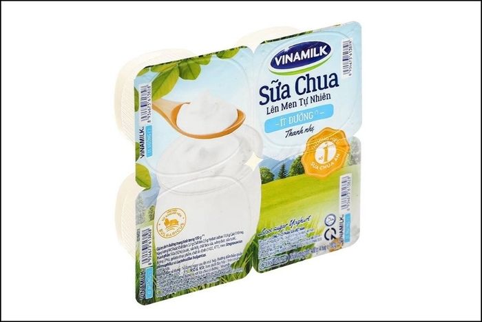 Lốc 4 hộp sữa chua ít đường Vinamilk 100g hỗ trợ giảm viêm nhiễm trong kỳ kinh nguyệt