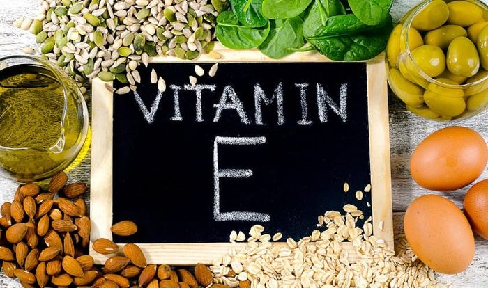 Vitamin E là một loại vitamin hòa tan tốt trong chất béo và cồn