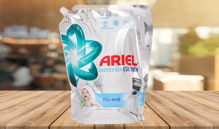 Nước giặt Ariel Dịu Nhẹ túi 3.1 lít