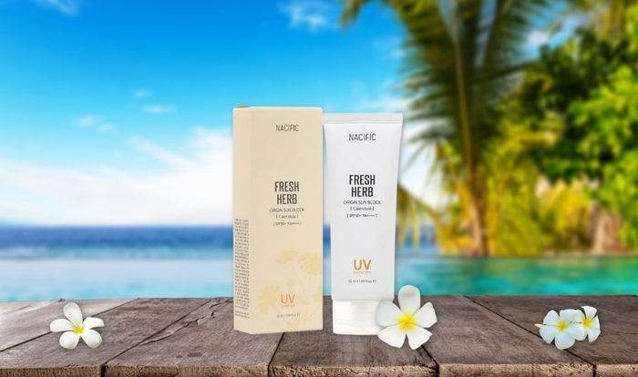 Kem chống nắng làm dịu và phục hồi da Nacific Fresh Herb SPF 50+ PA++++ 50 ml