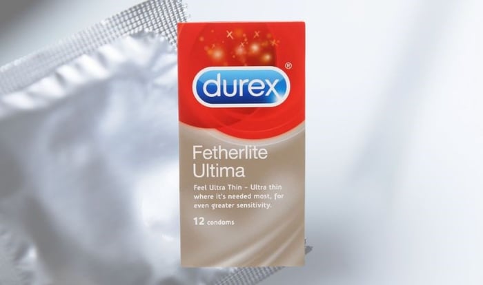 Hộp 12 cái bao cao su Durex Fetherlite Ultima 52 mm