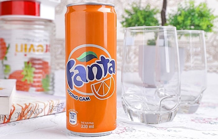 Nước giải khát Fanta vị cam lon 320 ml