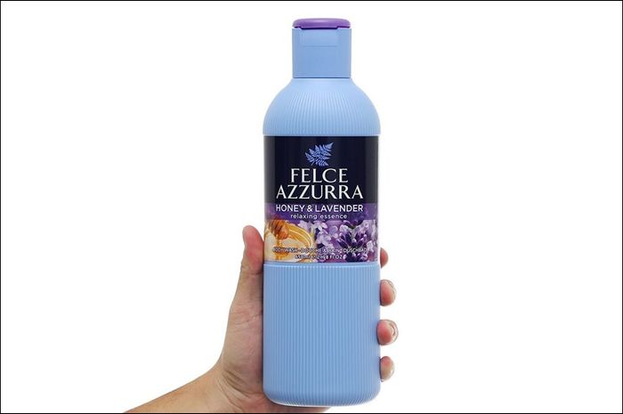 Sữa tắm nước hoa Felce Azzurra oải hương & mật ong 650ml