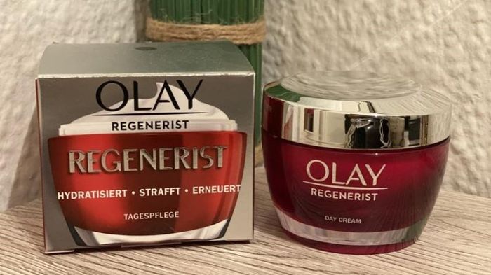 Kem dưỡng Olay Regenerist