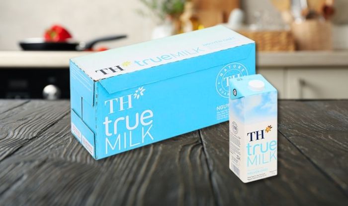 Thùng 12 hộp sữa tươi tiệt trùng TH true MILK không đường 1 lít (dành cho trẻ từ 1 tuổi)