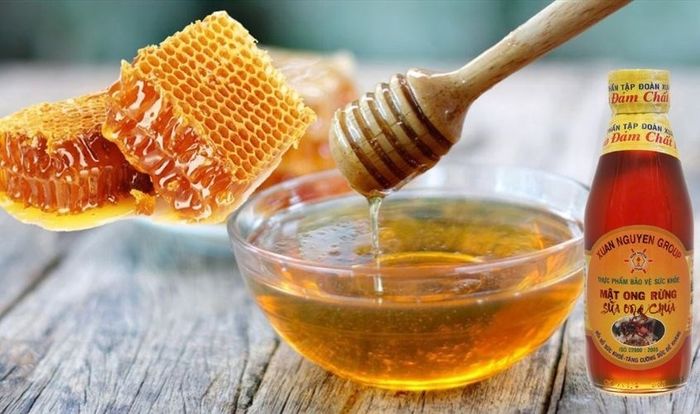 Mật ong rừng nguyên chất pha sữa ong chúa Xuân Nguyên 200 ml