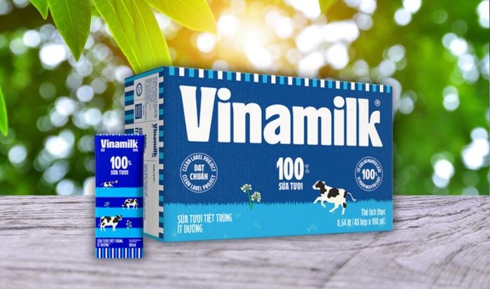 Thùng 48 hộp sữa tươi tiệt trùng Vinamilk ít đường 180 ml (dành cho trẻ từ 1 tuổi)