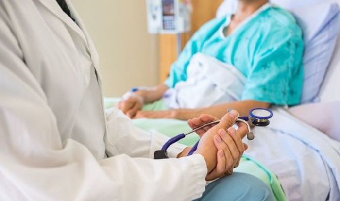 Sử dụng mật ong khi mới phẫu thuật sẽ gây chướng gan