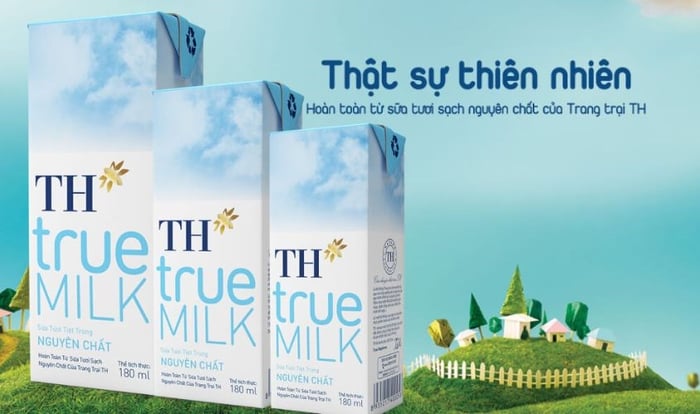 Lốc 4 hộp sữa tươi tiệt trùng TH true MILK không đường 180 ml