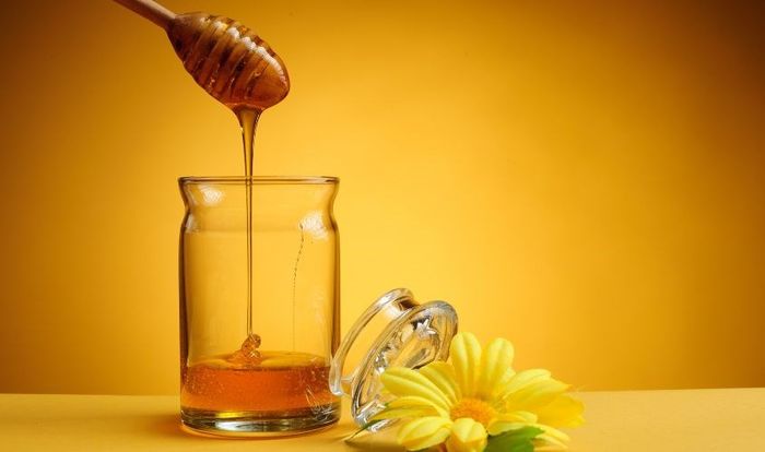 Bảo quản mật ong trong bình thủy tinh