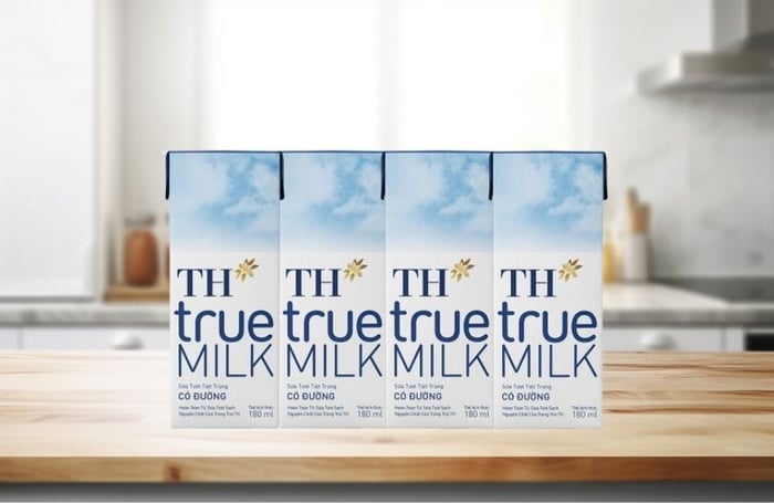 Thùng 48 hộp sữa tươi TH true MILK có đường 180 ml