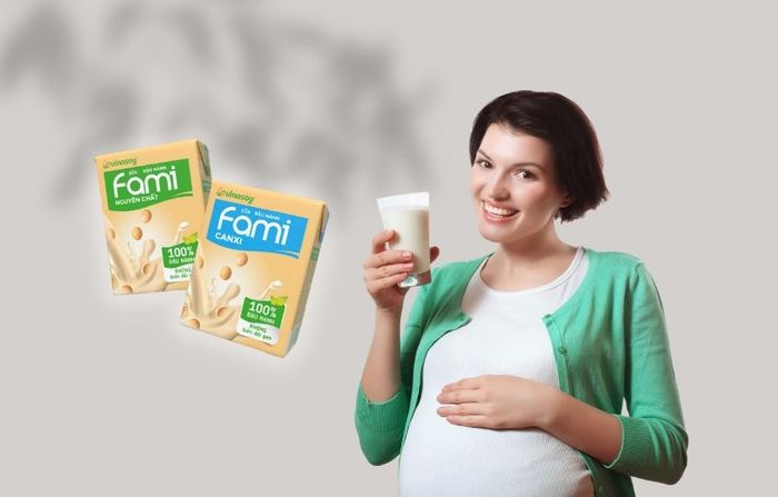 Sữa đậu nành giúp cân bằng nội tiết tố với estrogen