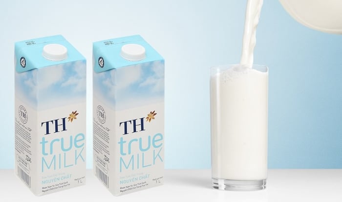 Sữa tươi tiệt trùng TH true MILK không đường 1 lít (từ 1 tuổi)