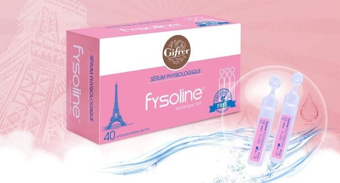 Sử dụng nước muối sinh lý vệ sinh mắt mũi Fysoline 5 ml (Hộp 40 ống) hàng ngày cho bé