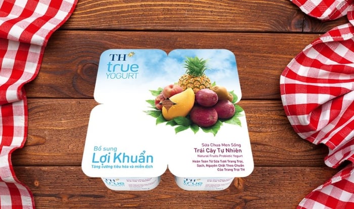 Lốc 4 hộp sữa chua trái cây TH true YOGURT vị trái cây 100g