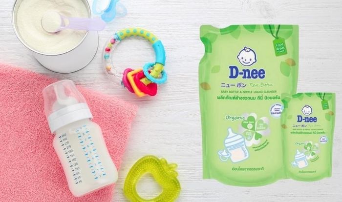 Nước rửa bình sữa D-nee Organic túi 550 ml với hương cam