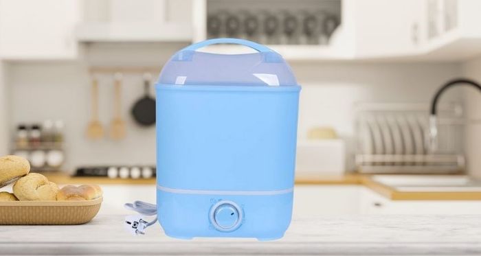 Máy tiệt trùng bình sữa Gluck baby GX07 được làm từ nhựa ABS và nhựa PP