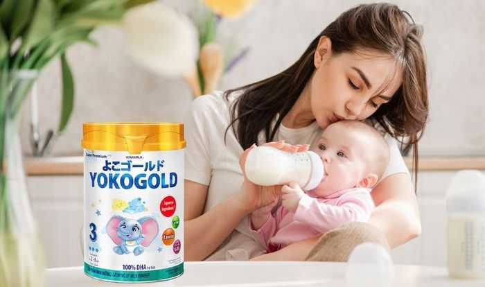 Sữa bột Vinamilk YokoGold số 3 850g có hương vị tự nhiên giống như sữa mẹ