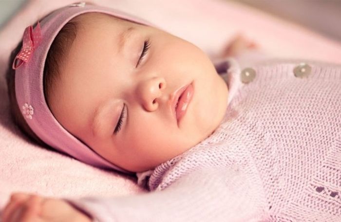 Chọn băng đô chất lượng để bảo vệ da đầu của bé