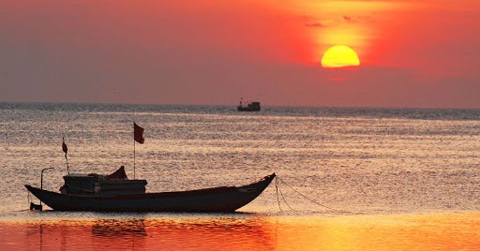 Chuẩn bị bài học Chiếc thuyền ngoài xa