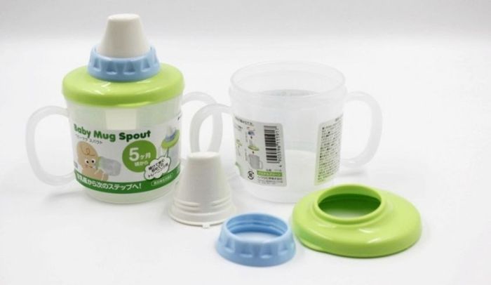 Có nhiều dạng cốc tập uống đa dạng