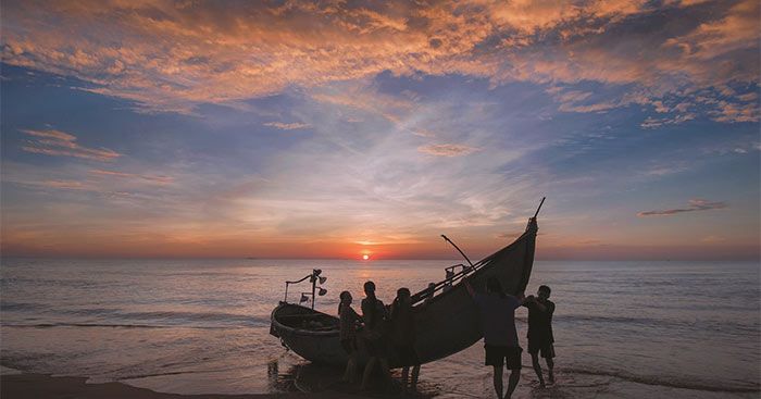 Đoàn thuyền đánh cá