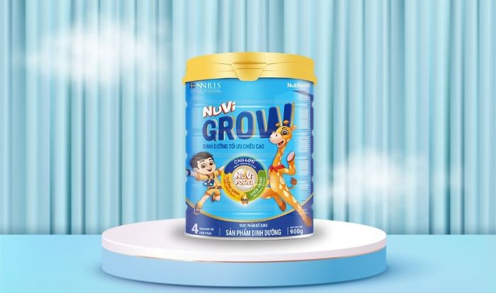 Sữa bột Nutifood NuVi Grow số 4 vị vani 900g (phù hợp cho bé từ 2 tuổi trở lên)