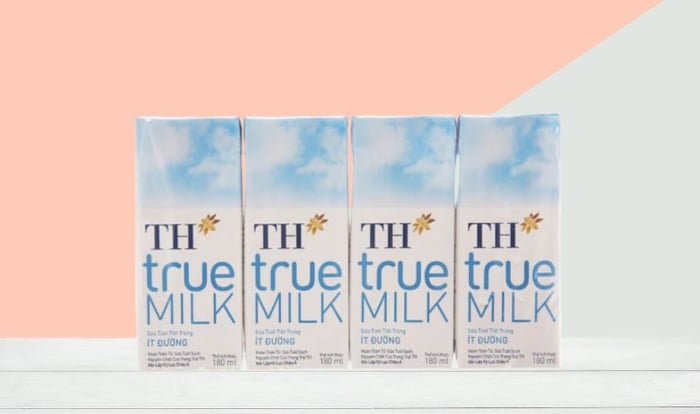 Hộp 4 lốc sữa tươi TH true MILK ít đường, dung tích 180 ml