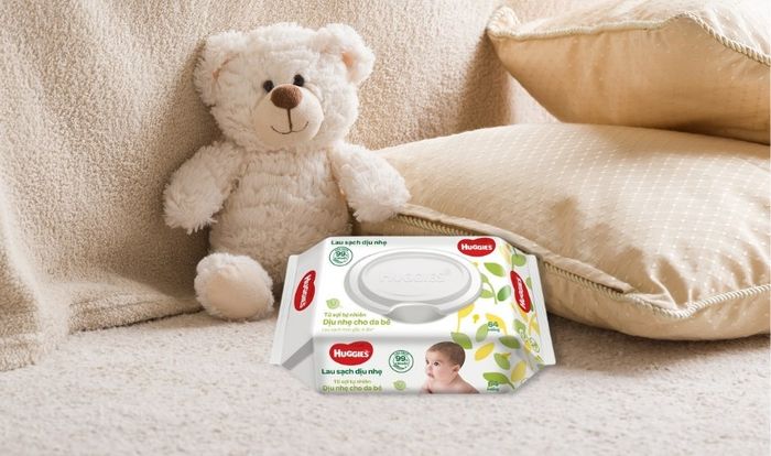 Khăn ướt Huggies Clean Care không mùi, gói 80 miếng