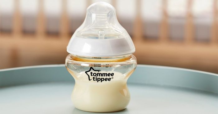 Bình sữa nhựa PPSU Tommee Tippee Closer to Nature 422750 cổ rộng 150ml