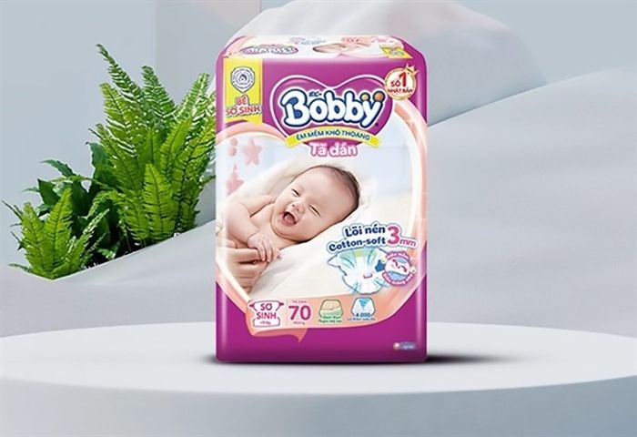 Bỉm dán Bobby siêu mỏng size NB 70 miếng (Dưới 5 kg)