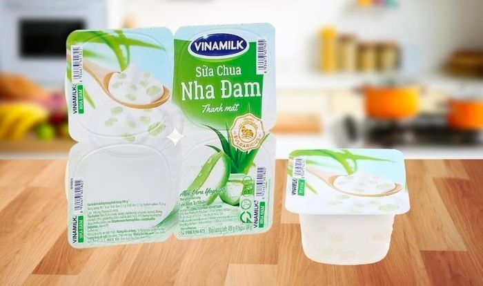 Lốc 4 hộp sữa chua trái cây Vinamilk vị nha đam 100g (dành cho trẻ từ 1 tuổi)