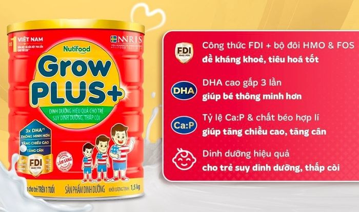 Sữa bột Nutifood GrowPLUS+ màu đỏ vị vani 1.5 kg (từ 1 tuổi) được thiết kế cho trẻ suy dinh dưỡng và thấp còi.