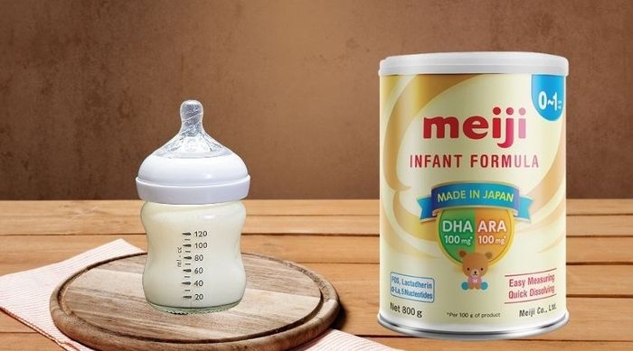 Sữa bột Meiji Infant Formula 800g (0 - 12 tháng)