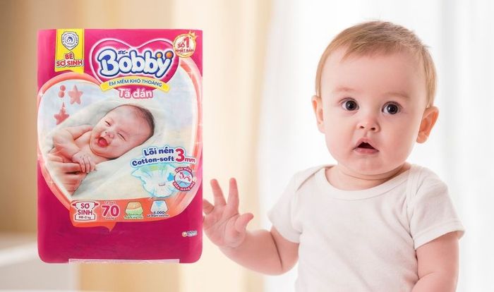 Tã dán Bobby siêu mỏng size NB 70 miếng (Dưới 5 kg)