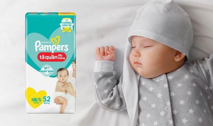 Bỉm quần Pampers cho bé 1 tháng tuổi size NB/S 52 miếng (Dành cho bé từ 4 - 8 kg)