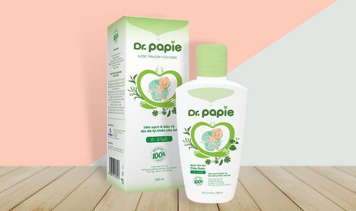 Nước tắm gội cho bé Dr.Papie chiết xuất thảo dược 230 ml