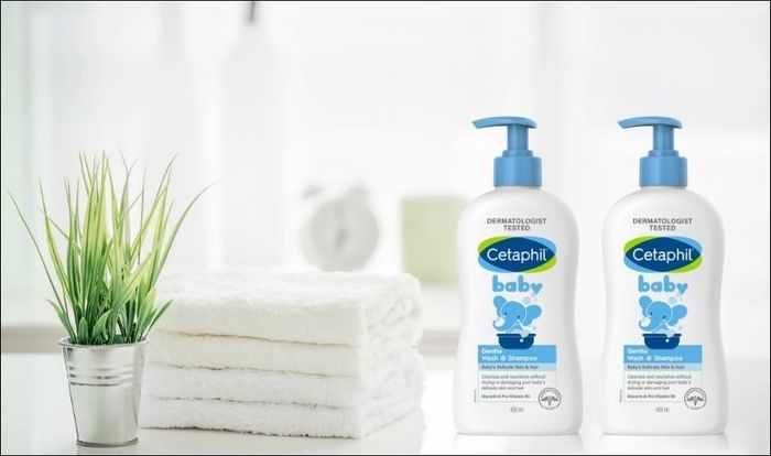 Sữa tắm gội cho bé Cetaphil Baby Gentle hương nhẹ dịu 400 ml