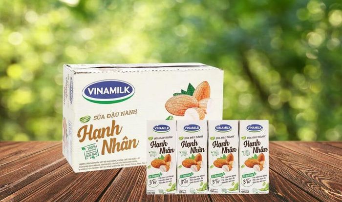 Sữa đậu nành hạt hạnh nhân Vinamilk 180ml giàu canxi cho xương chắc khỏe