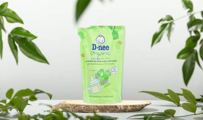 Nước rửa bình sữa D-nee Organic túi 550 ml với hương cam