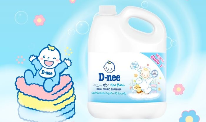 Nước giặt quần áo cho bé D-nee Trắng với hương thơm dịu nhẹ, dung tích 3 lít