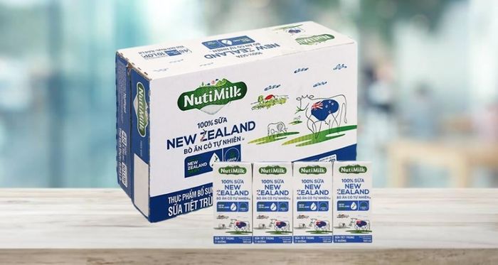 Thùng 48 hộp sữa tươi Nutimilk Newzealand ít đường 180 ml