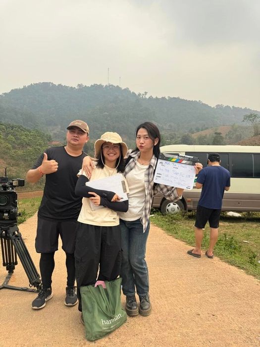 Con gái của NSND Công Lý hiện đang làm trợ lý sản xuất và thư ký cho đoàn phim của Trung tâm Sản xuất phim truyền hình của VTV.