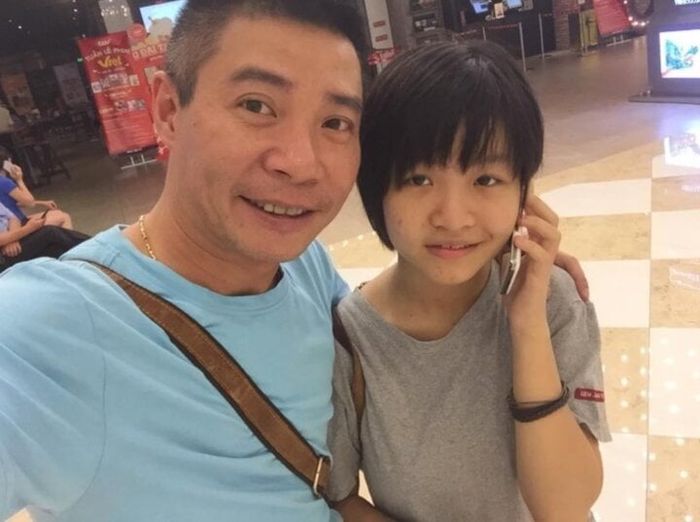 Thục Anh là con gái của NSND Công Lý và người vợ đầu tiên của ông.