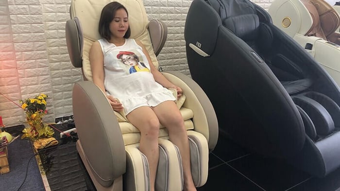 Chọn thiết bị massage làm quà sinh nhật cho mẹ bầu