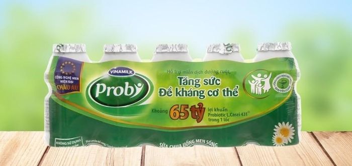 Lốc 5 chai sữa chua uống men sống Vinamilk Probi 65 ml (từ 1 tuổi)