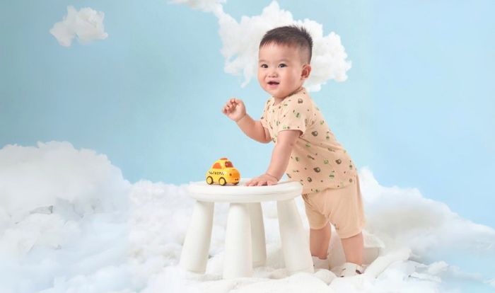 Bộ Quần Áo T-shirt Bé Trai Lullaby NH382M Màu Nâu Sữa