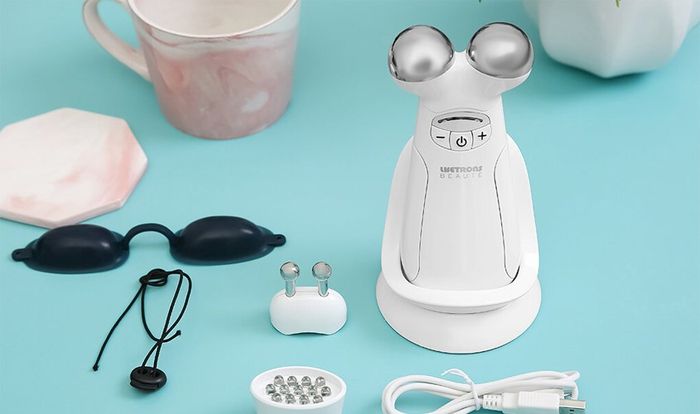 Máy massage nâng cơ và cải thiện sắc tố da Lifetrons EP-400